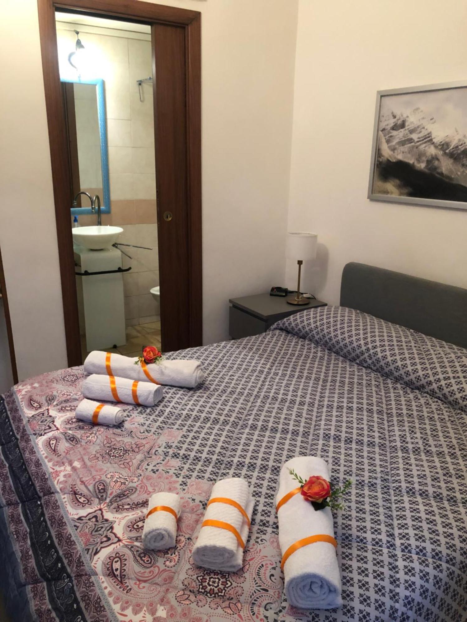 La Finestra Di Umberto Vicino Al Centro Con Parcheggio Privato Bed and Breakfast Viterbo Exteriör bild